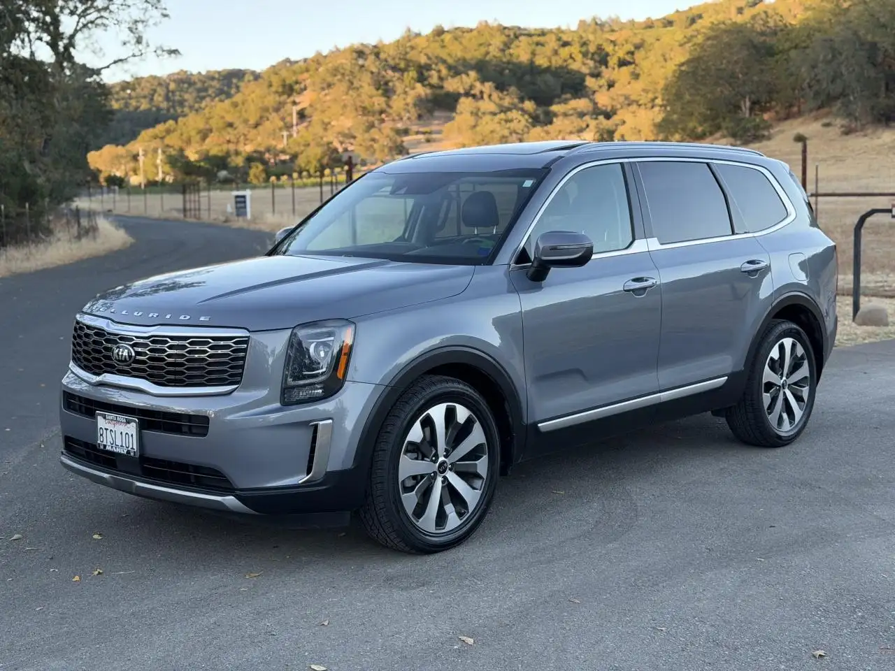2021 Kia Telluride S AWD's photo