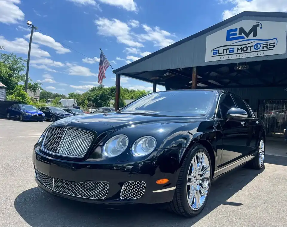 2012 Bentley Flying Spur Base's photo