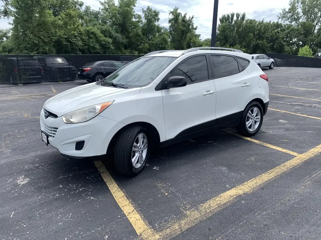 2010 Hyundai Tucson GLS AWD Auto's photo