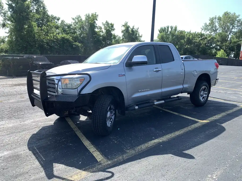 2007 Toyota Tundra 5.7 Auto 4WD Limited Double Cab's photo