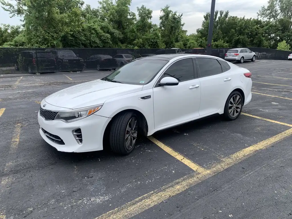 2016 Kia Optima SX Turbo AT's photo