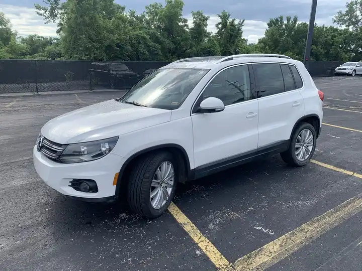 2013 Volkswagen Tiguan 2.0T S Auto 4WD w/Sunroof's photo