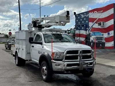2017 RAM 5500 undefined photo 4