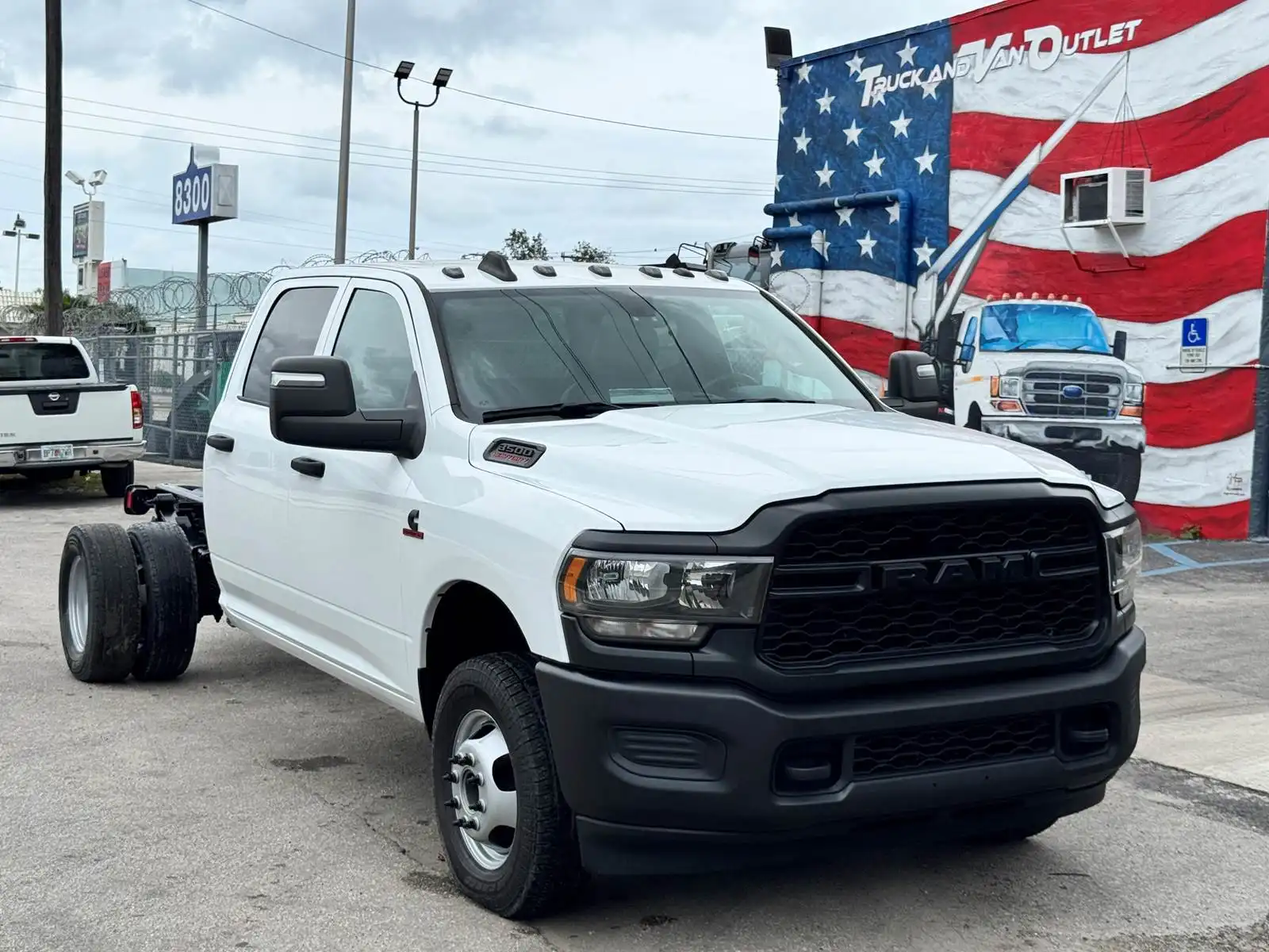 2023 RAM 3500 Tradesman Crew Cab SRW's photo