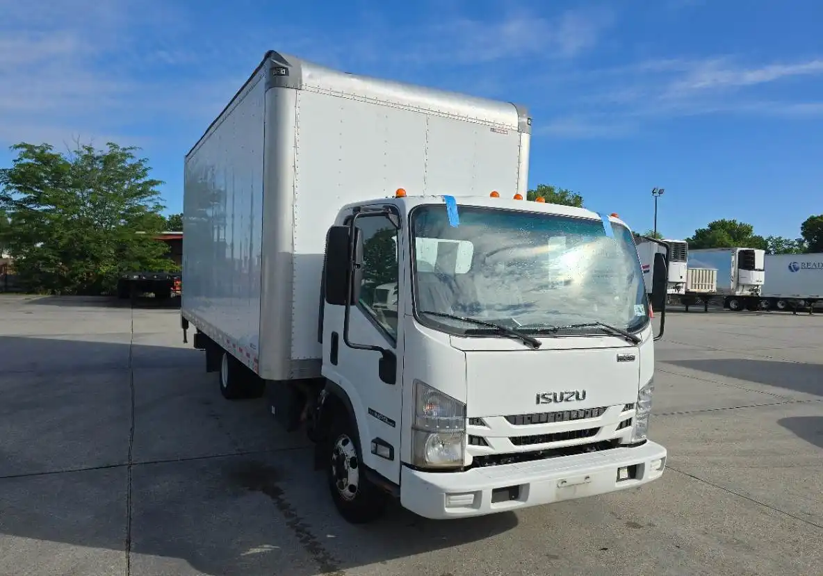 2021 Isuzu NPR-HD's photo