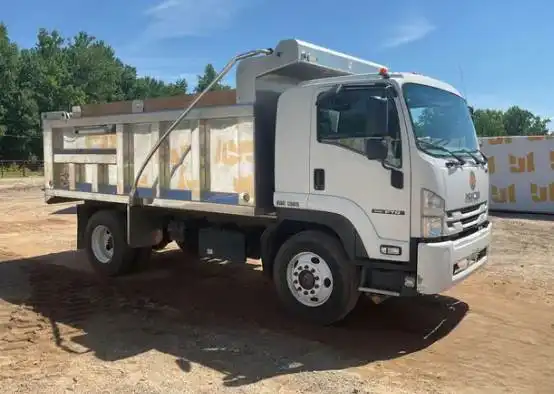 2020 Isuzu FTR's photo