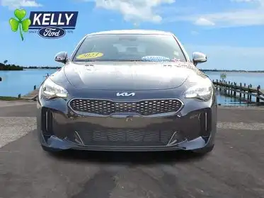 2023 Kia Stinger GT-Line's photo