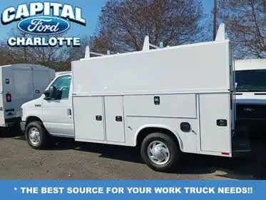 2026 Ford E-Series SRW E-350 Super Duty 138 in WB's photo