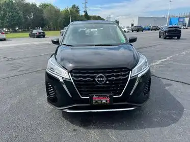 2025 Nissan Kicks Play 1.6 FWD's photo
