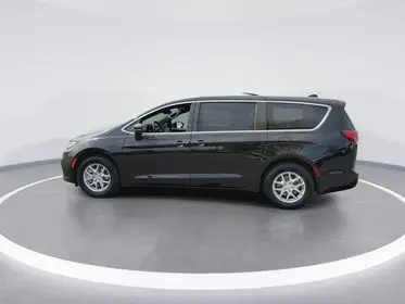 2026 Chrysler Pacifica Select photo 4