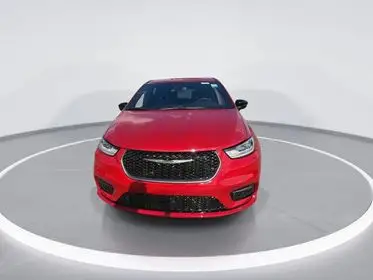 2026 Chrysler Pacifica Select photo 1
