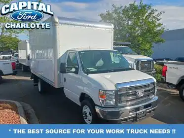 2027 Ford E-Series SRW E-350 Super Duty 158 in WB's photo