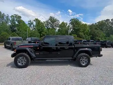 2026 Jeep Gladiator Mojave Auto's photo