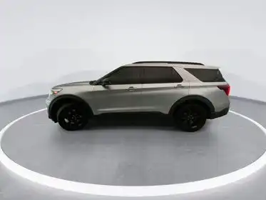 2022 Ford Explorer ST 4WD's photo