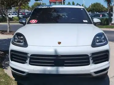 2023 Porsche Cayenne E-Hybrid's photo