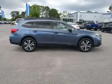 2018 Subaru Outback 2.5i Limited's photo