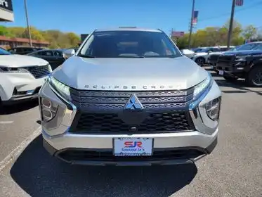 2025 Mitsubishi Eclipse Cross ES S-AWC's photo