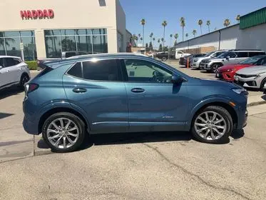 2024 Buick Encore GX Avenir photo 3