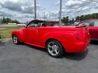 2004 Chevrolet SSR LS's photo