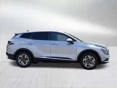 2024 Kia Sportage 2.5 LX AT's photo