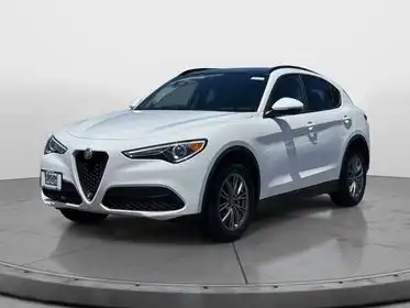 2023 Alfa Romeo Stelvio Sprint AWD's photo