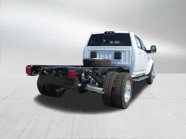 2026 RAM 4500 Big Horn 4WD Crew Cab DRW 173" WB's photo