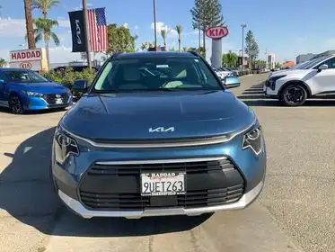 2025 Kia Niro EX HEV's photo