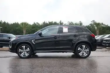 2025 Mitsubishi Outlander Sport 2.0 SE AWC CVT's photo