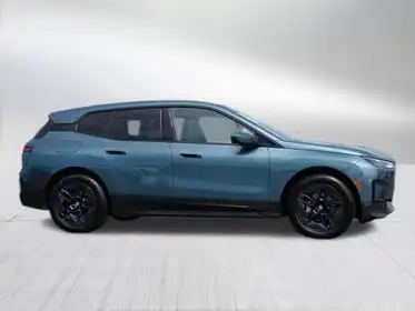 2023 BMW iX xDrive50's photo