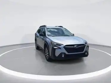 2025 Subaru Outback Premium's photo