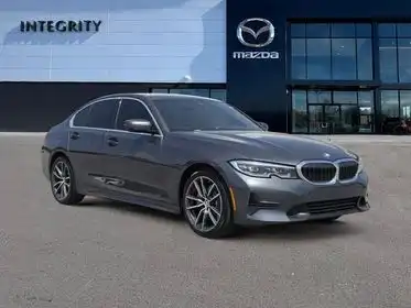 2021 BMW 3 Series 330e Sedan's photo