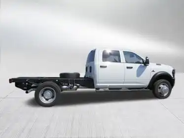 2026 RAM 4500 Tradesman 4X4 Crew Cab DRW 173" WB's photo