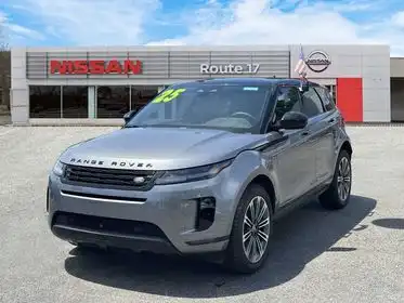 2025 Land Rover Range Rover Evoque S's photo