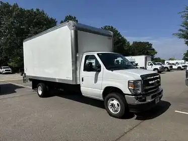 2027 Ford E-Series DRW E-450 Super Duty 176 in WB's photo