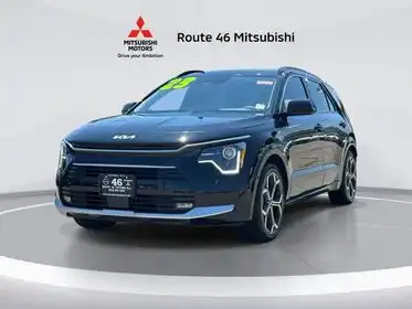 2023 Kia Niro EX Touring HEV's photo