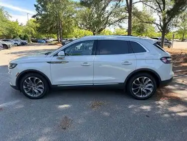 2021 Lincoln Nautilus Reserve FWD's photo