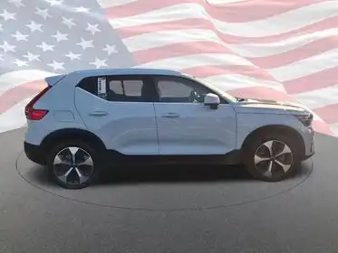 2024 Volvo XC40 B5 Plus Bright AWD's photo