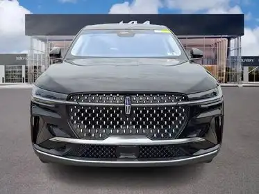 2024 Lincoln Nautilus Premiere AWD's photo