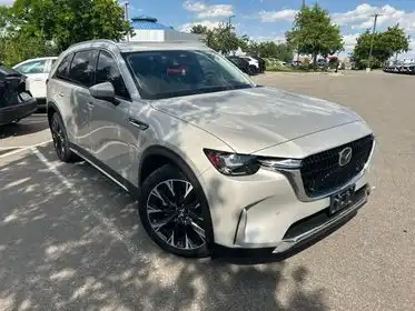 2024 Mazda CX-90 PHEV Premium Package's photo