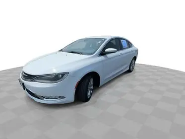 2016 Chrysler 200 C photo 3