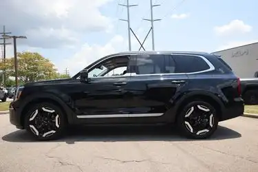 2024 Kia Telluride S AWD's photo