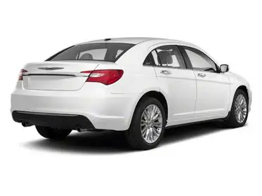 2013 Chrysler 200 Touring's photo