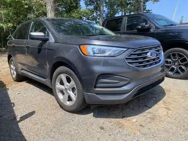 2020 Ford Edge SE's photo