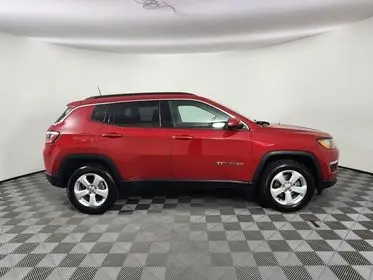 2017 Jeep Compass Latitude 4X4 photo 5