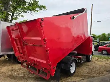 2019 Isuzu NRR's photo