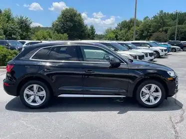 2019 Audi Q5 2.0T quattro S tronic Prestige's photo