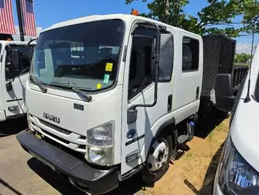 2017 Isuzu NQR's photo