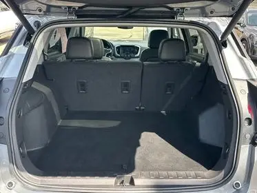 2024 GMC Terrain SLT AWD photo 4
