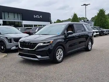 2024 Kia Sedona LX Seat Pkg's photo