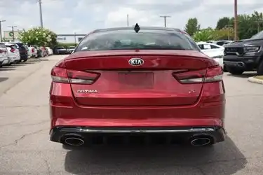 2019 Kia Optima S AT's photo
